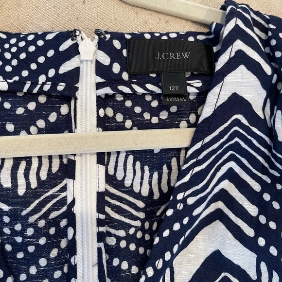 Jcrew women’s navy and white patterned v neck sleeveless jumpsuit - Picture 9 of 11